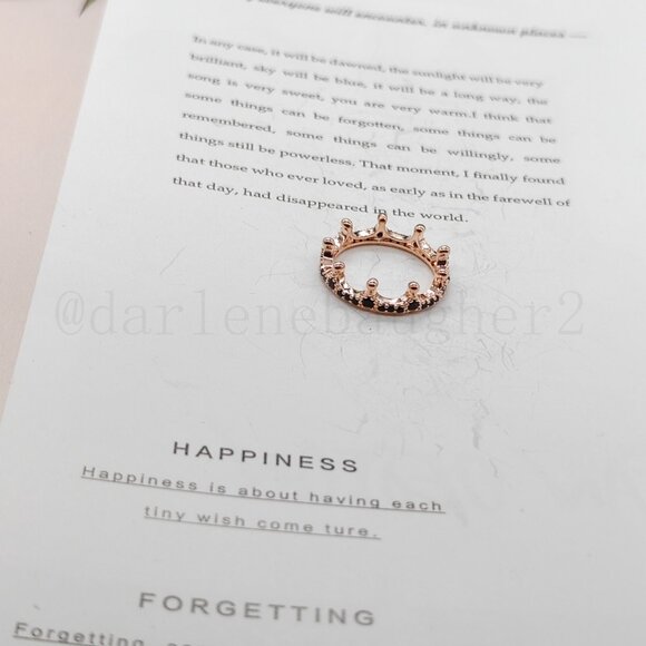 Pandora Black Sparkling Crown Ring - Picture 7 of 7